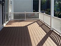 <b>Deck withTrexSelect Saddle deck board with white washington vinyl railing</b>
